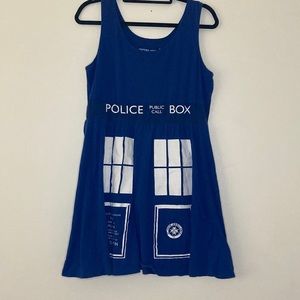 Her Universe Women’s Doctor Who Tardis Casual Dress